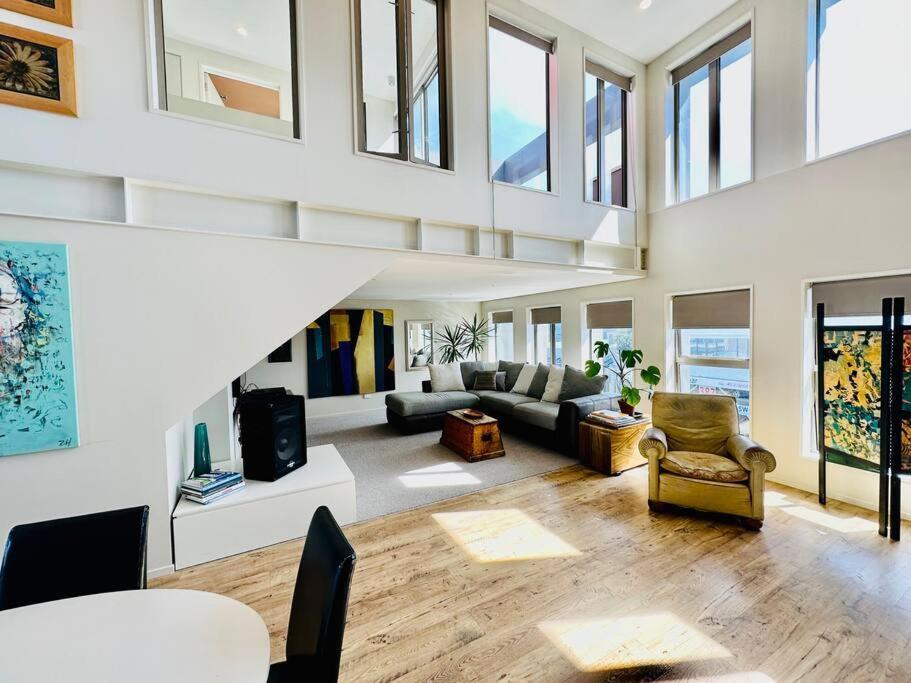 Stunning New York Loft Gallery Christchurch Exterior photo